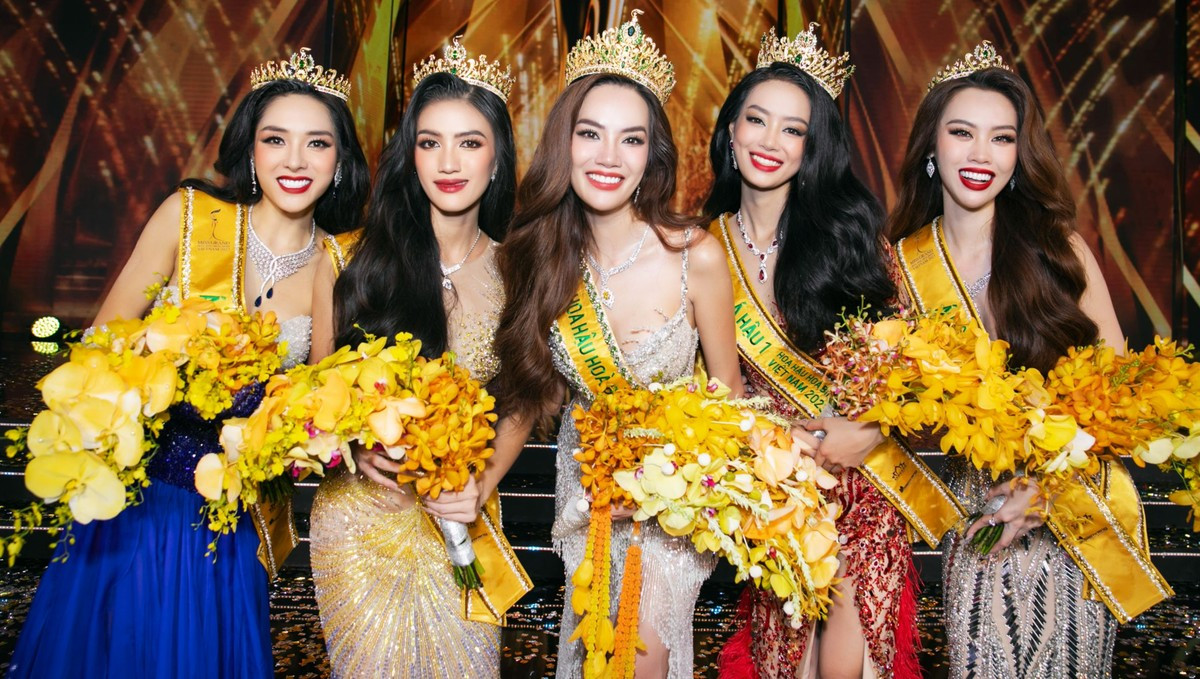 cơn sốt hoa hậu Việt Nam